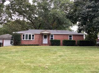 69 Ludlow Rd, Chicopee, MA 01020