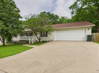 104 Paradise Cove Ln, Berryville, AR 72616