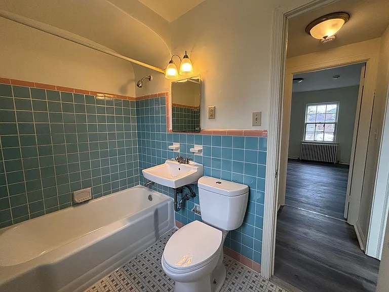 19351 Lake Shore Blvd — Photo 5