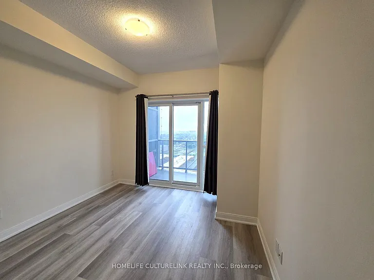 151 Village Green Sq #2209 — Photo 12
