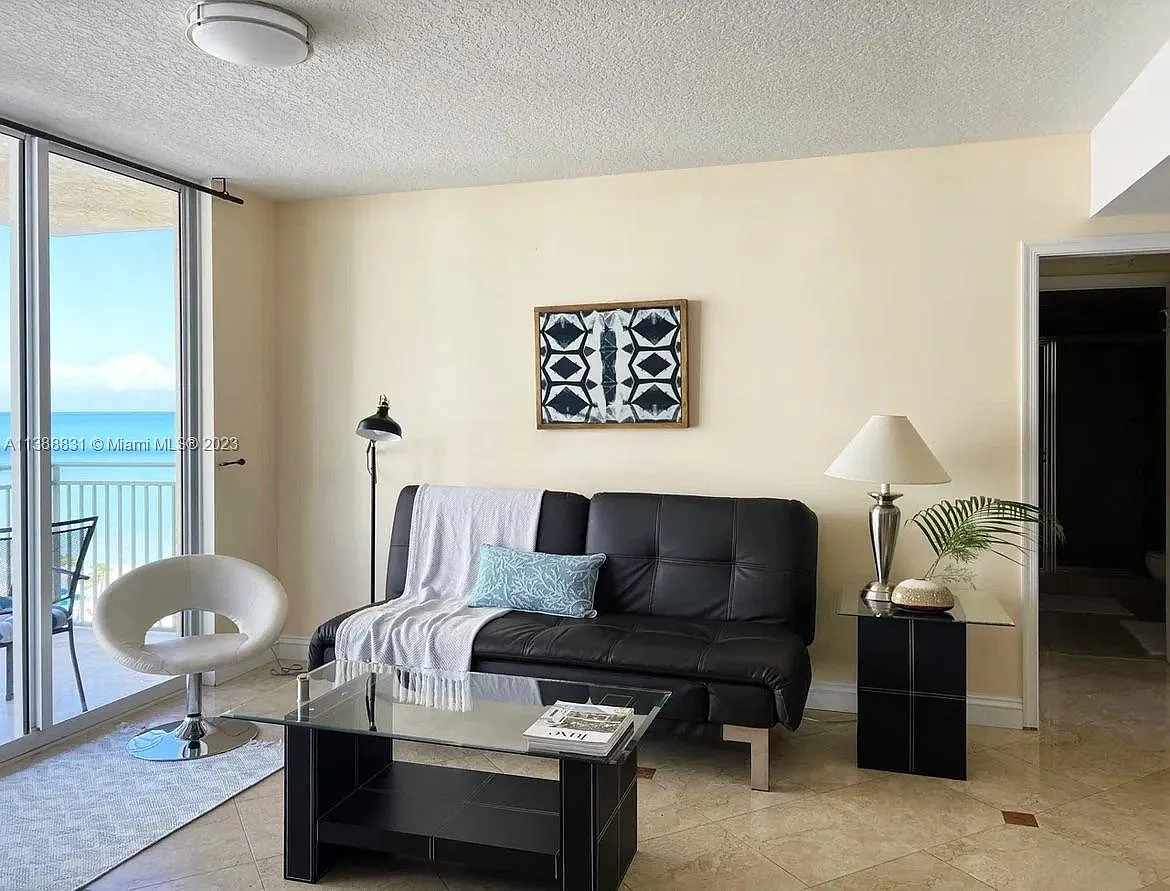 2080 Ocean Drive Condo — Photo 2