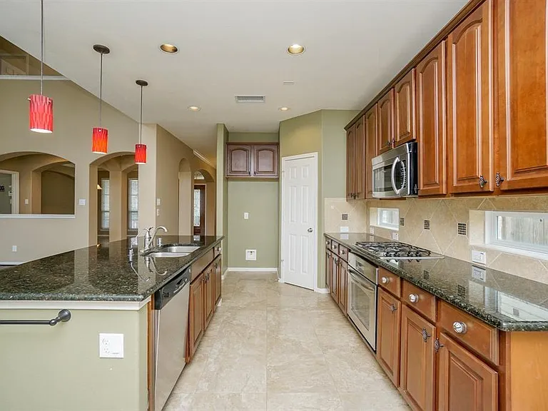 3211 London Ln — Photo 11