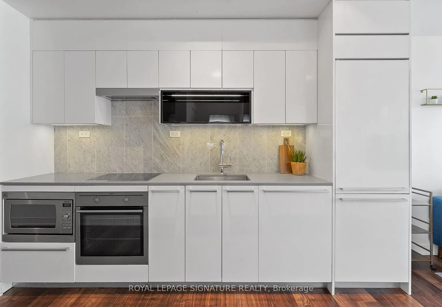 Exchange Condos — Photo 3