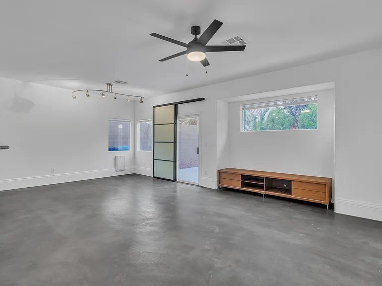 4468 Lobero Ave — Photo 5