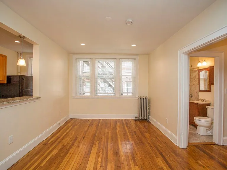137 Highland Ave #6 — Photo 6