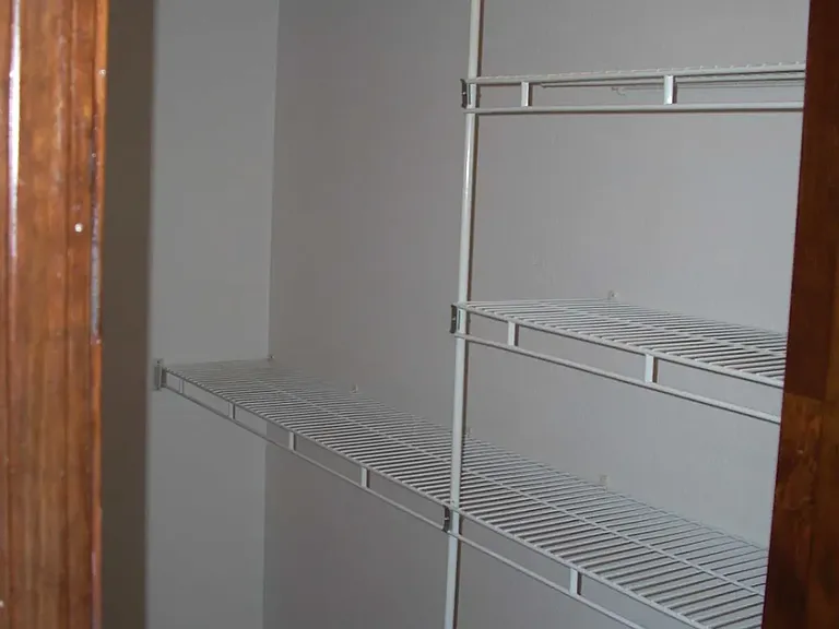 Oakwood Apartments — Photo 5