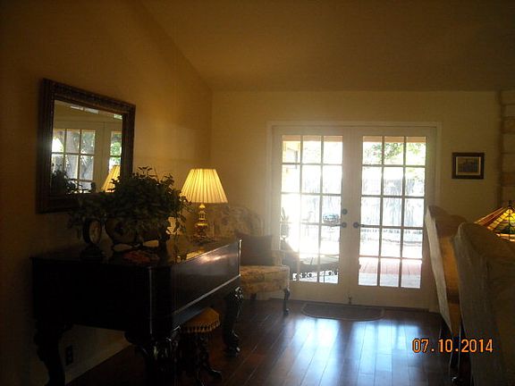 5th image of 3122 Alta Vista Ln