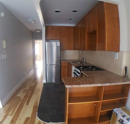 5th image of 215 W 79th St APT 3A