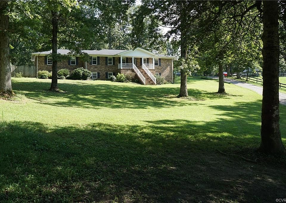1st image of 3233 Rose Dr