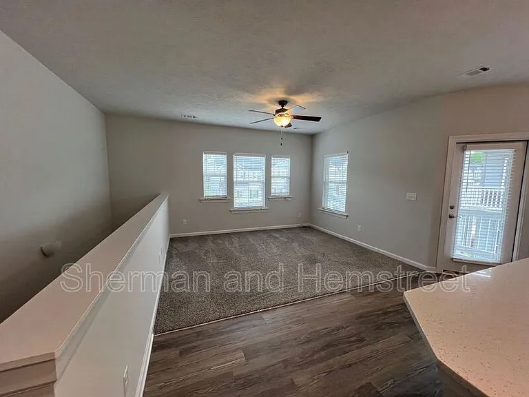 5035 Mimosa Dr #5035 MIMOSA DR — Photo 4