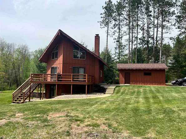 N3437 Covered Bridge Rd, Waupaca, WI 54981