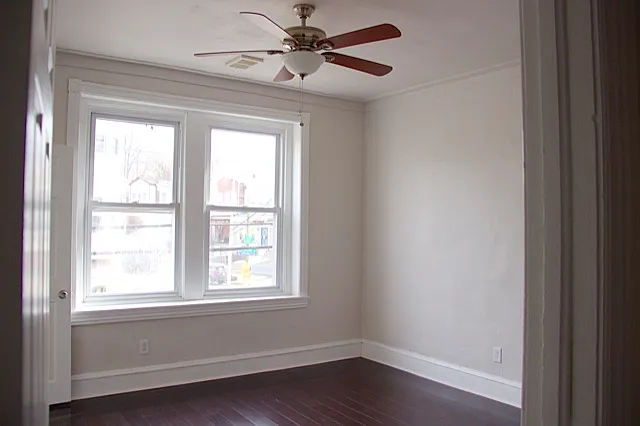 2 bed, 1000 sqft, $1,200 — Photo 1