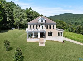 129 Victorian Rose Ln, Gurley, AL 35748