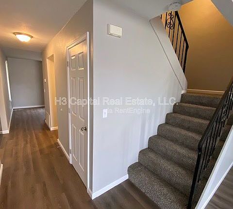4th image of 108 Sunnyside St #A