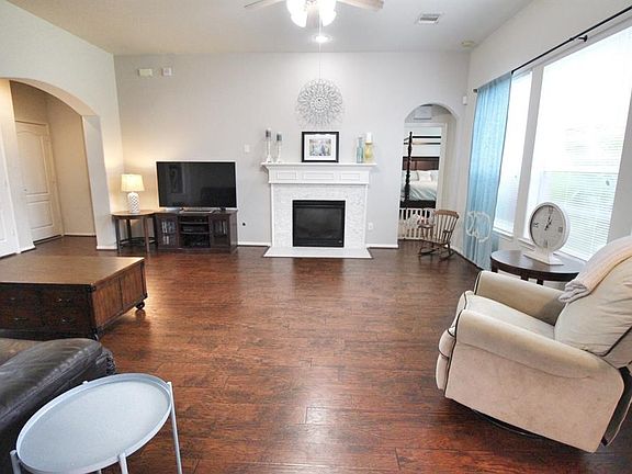 3rd image of 15022 Greenhaven Lake Ln