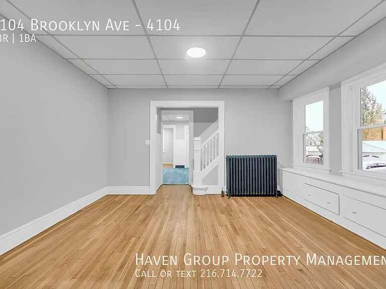4104 Brooklyn Ave #4104 — Photo 8