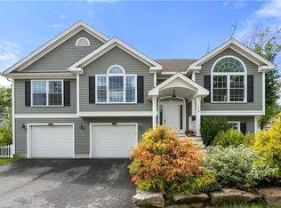 228 Morse Ave, Woonsocket, RI 02895