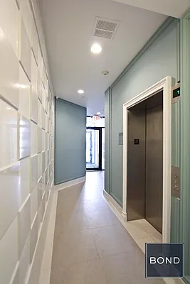 Rented by Bond New York | media 15