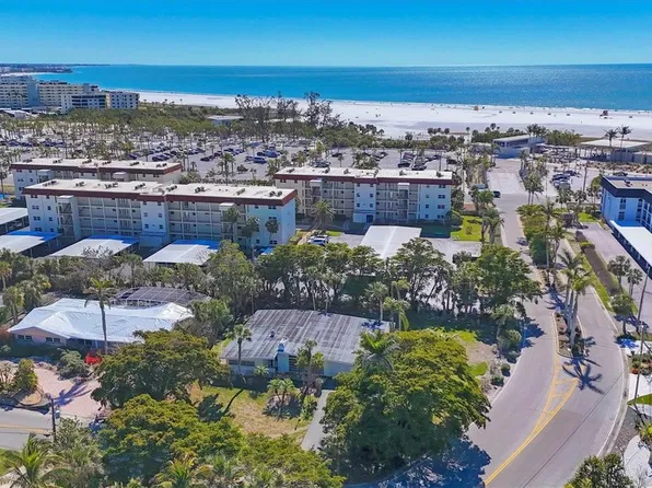 5602 Cape Leyte Dr, Sarasota, FL 34242