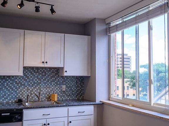 3rd image of 1196 N Grant St APT 503