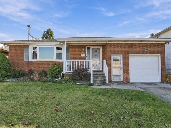23 Fairoaks Ln, Cheektowaga, NY 14227