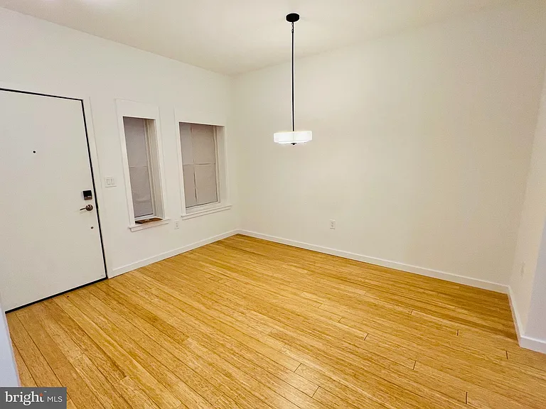 520 Carpenter Ln #28-1D — Photo 5
