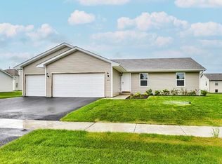 859 Fuller Ln, Belvidere, IL 61008