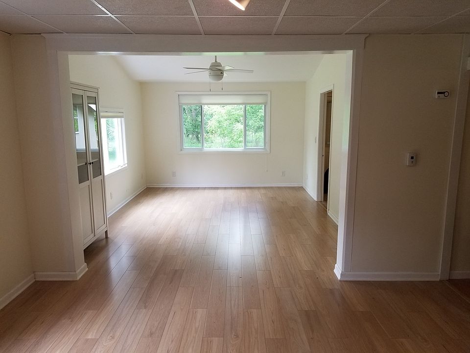 1st image of 20 Caledonia Ave