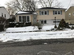 275 S Park Dr, Woodbridge, NJ 07095
