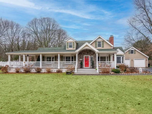 137 Wells Road, Northport, NY 11768