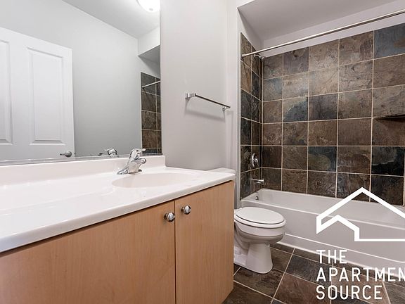 5th image of 1468 S Michigan Ave #303