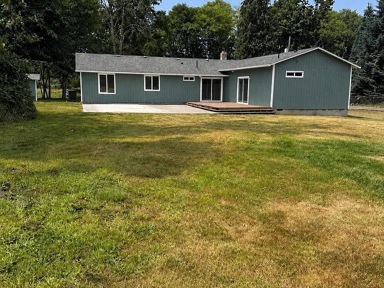 81079-81081 Highway 103 — Photo 2