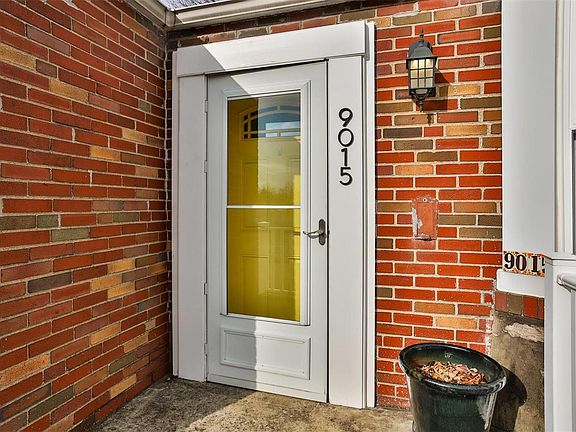 3rd image of 9015 Coral Dr