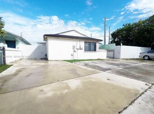 19823 SW 123rd Pl, Miami, FL 33177