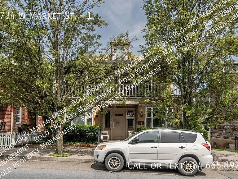 1734 W Market St #1 — Photo 10