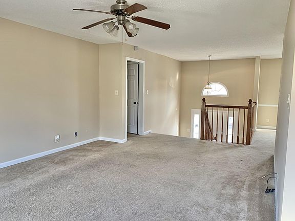 3rd image of 1480 McKinley Ct