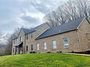2045 Old State Rd, Gibsonia, PA 15044