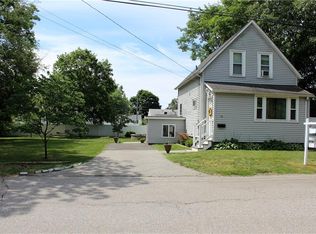 78 4th Ave, Warwick, RI 02888