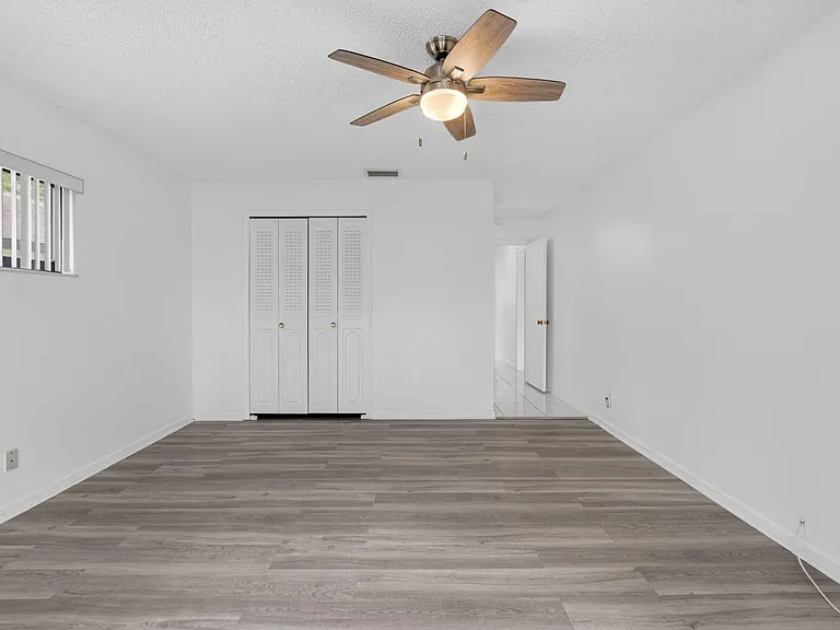 4944 Equestrian Cir #A — Photo 30