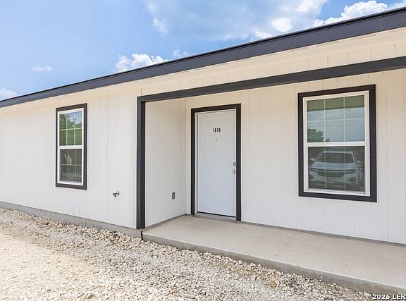 2nd image of 1010 County Road 4516 #1010