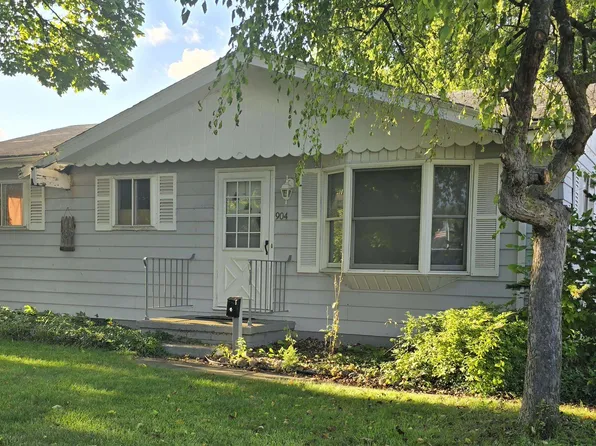904 Oakview Dr, Saginaw, MI 48604