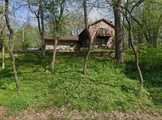 453 Greenwood Ave, Dundee, IL 60118