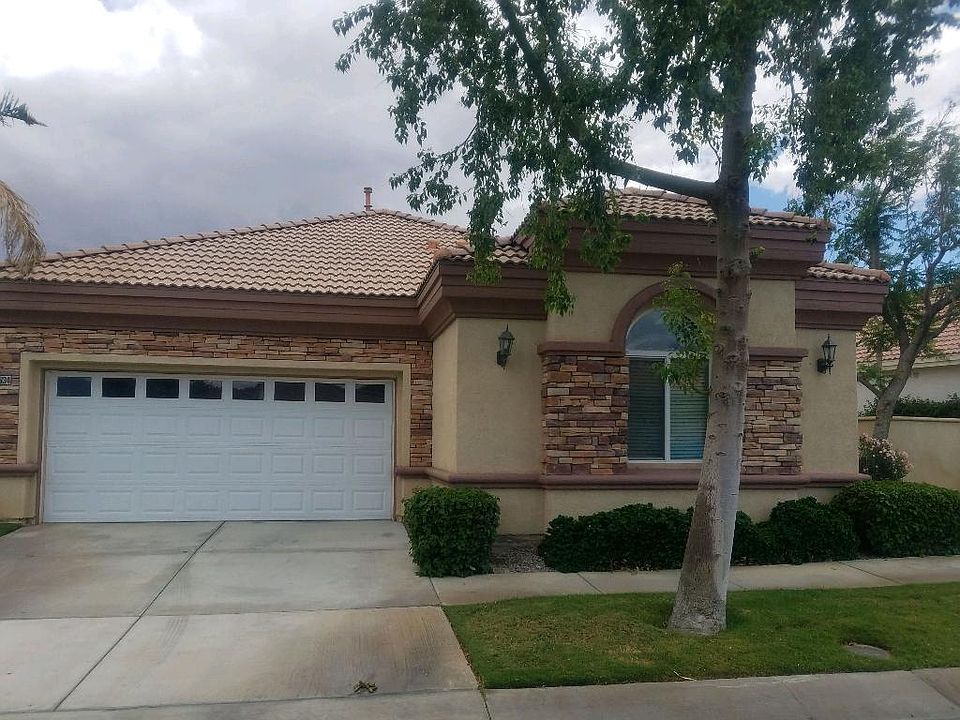 1st image of 82634 Odlum Dr