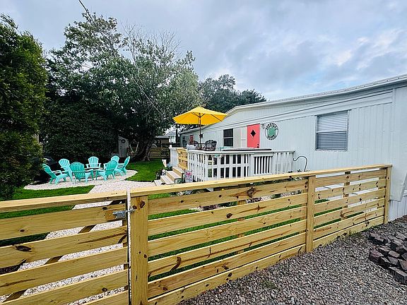 3rd image of 1607 Bonito Ln