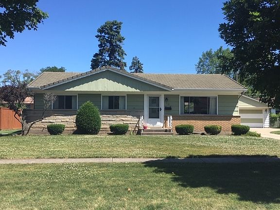2nd image of 70 King Ln