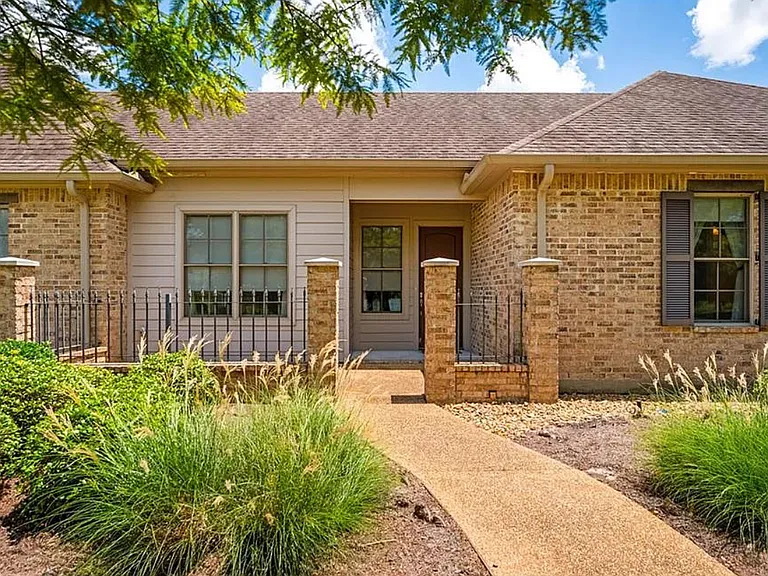 4717 Wilton Pl — Photo 16