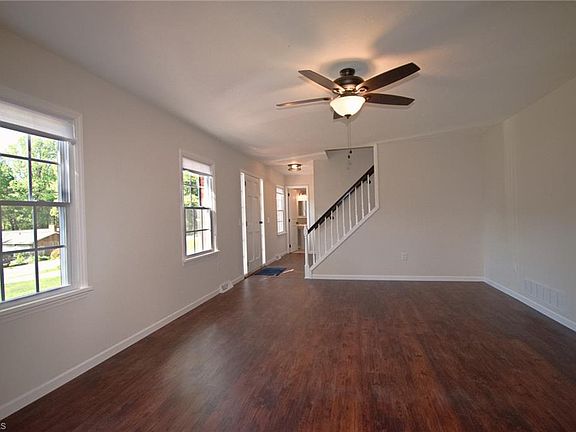 2nd image of 669 Beaumont Poplar St