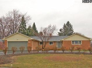 24921 Maidstone Ln, Beachwood, OH