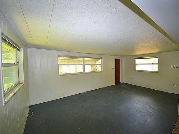 5th image of 5214 Chenault Ave
