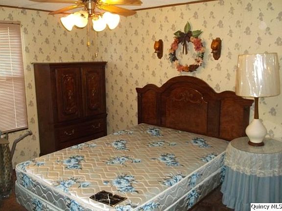 Home for Sale in Quincy, IL $10,900